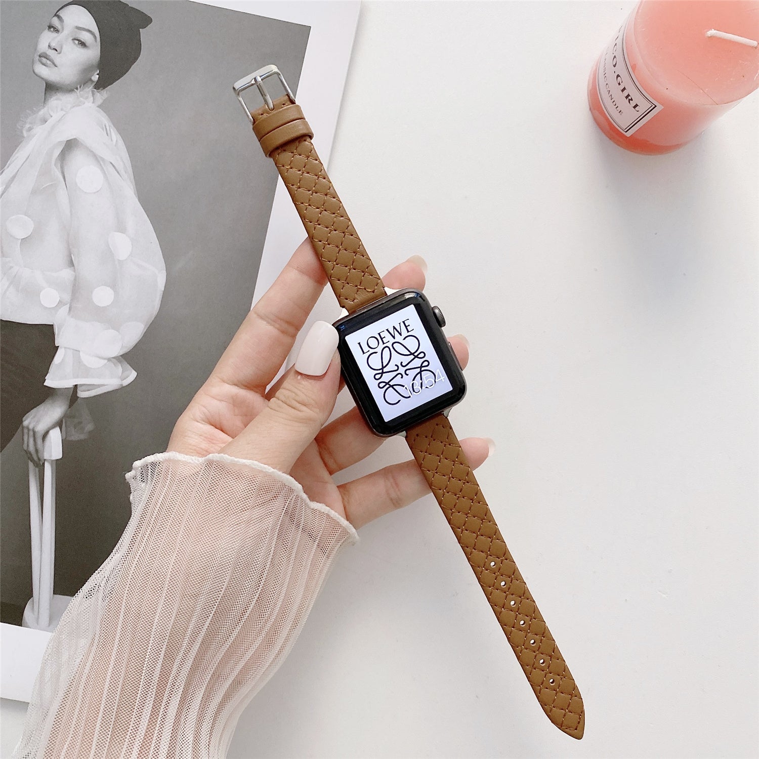 For Apple Watch Series 9 8 7 41mm  /  6 5 4 SE (2023) SE (2022) SE 40mm  /  3 2 1 38mm Watch Band PU Leather Strap - Brown For Apple Watch Series 9 8 7 41mm  /  6 5 4 SE (2023) SE (2022) SE 40mm  /  3 2 1 38mm Watch Band PU Leather Strap - Brown